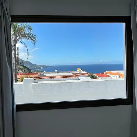 Amazing Sunset House With Seaview